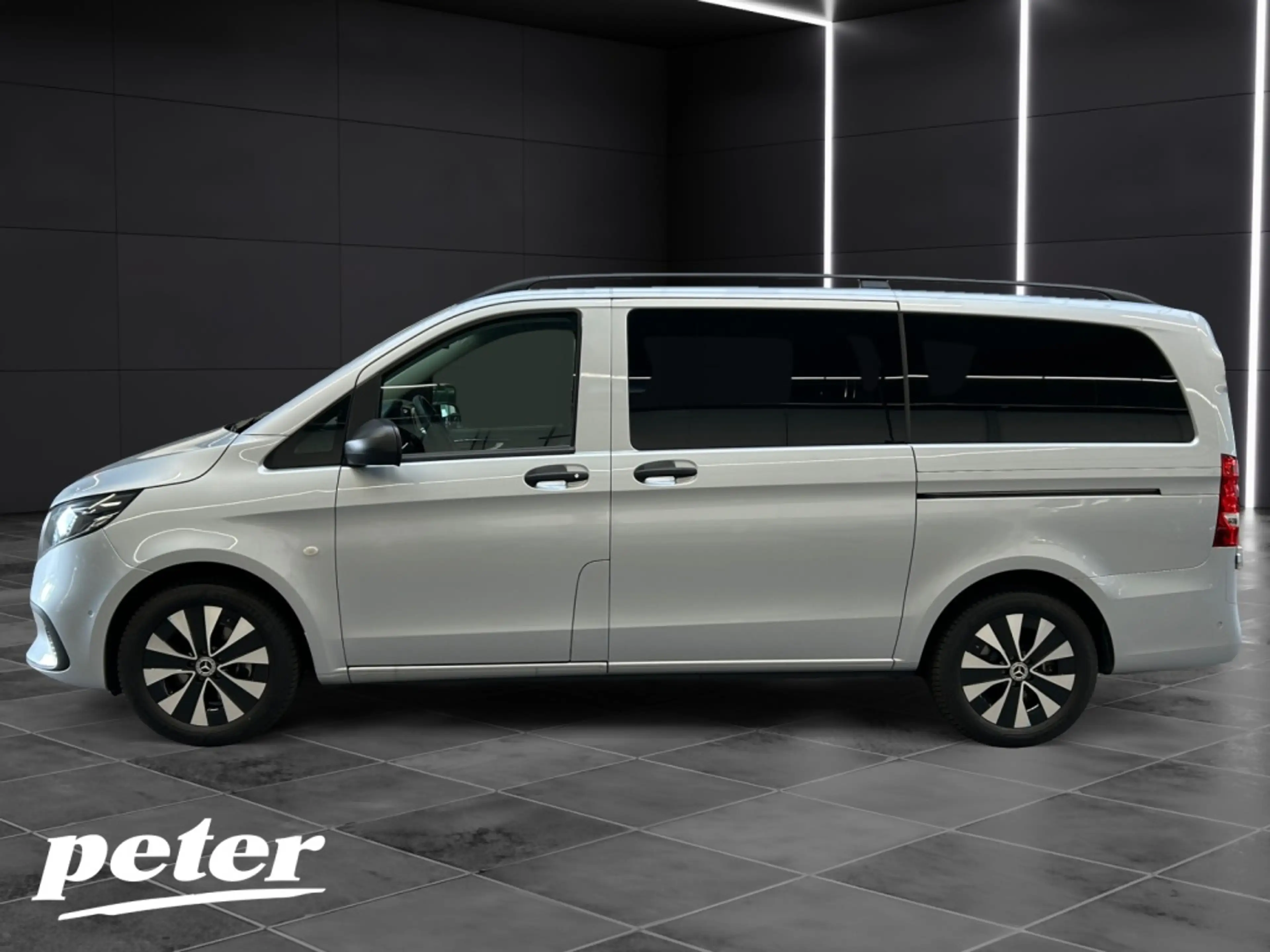 Mercedes-Benz Vito 116 CDI Tourer PRO Lang LED*AHK*STHZG*Kamera — photo 3