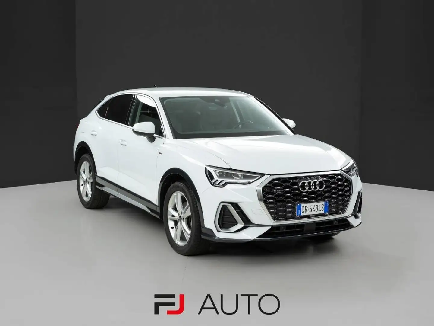 Audi Q3 SPB 35 2.0 TDI S line edition quattro s-tronic Bianco - 1