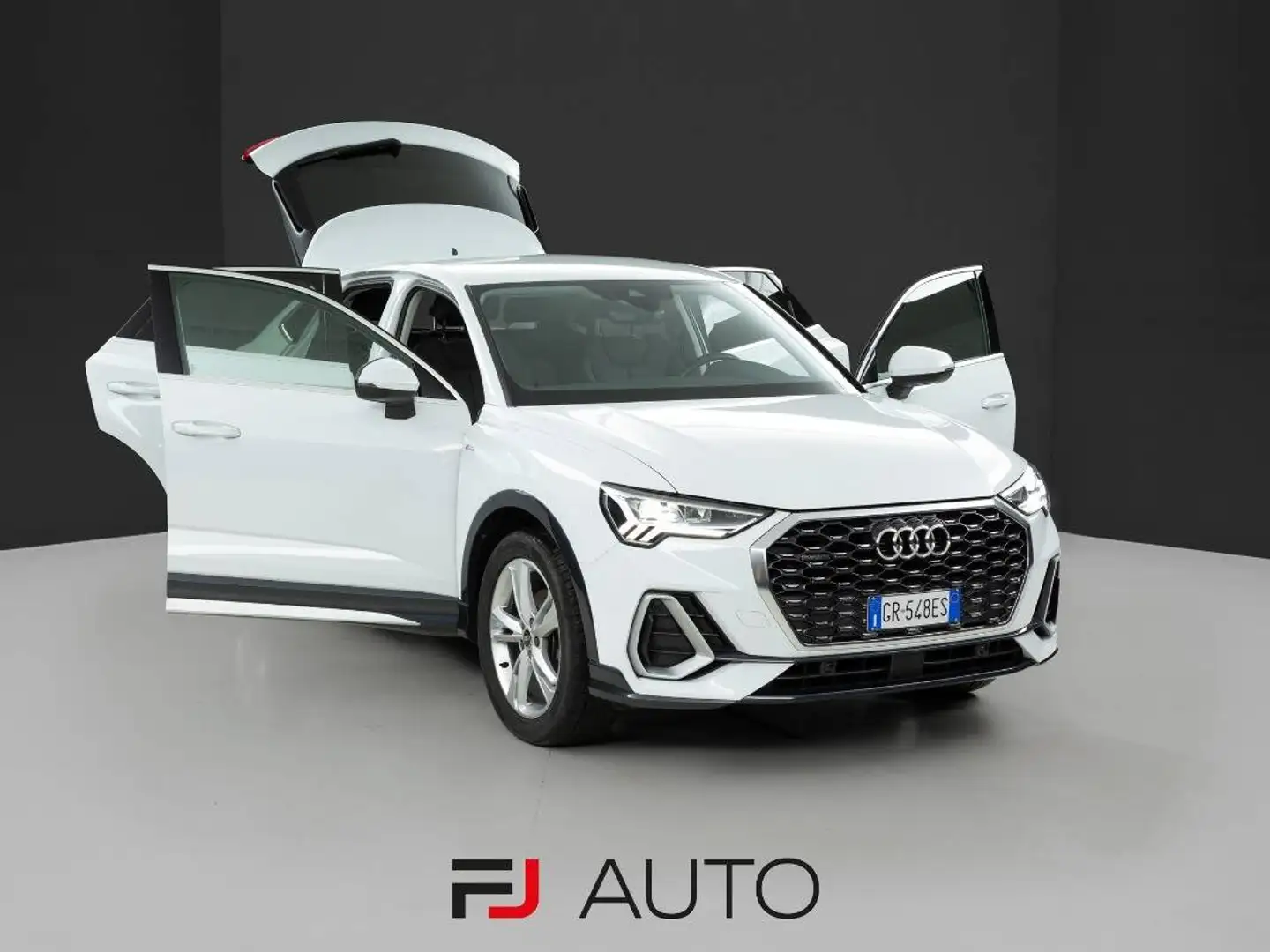Audi Q3 SPB 35 2.0 TDI S line edition quattro s-tronic Bianco - 2
