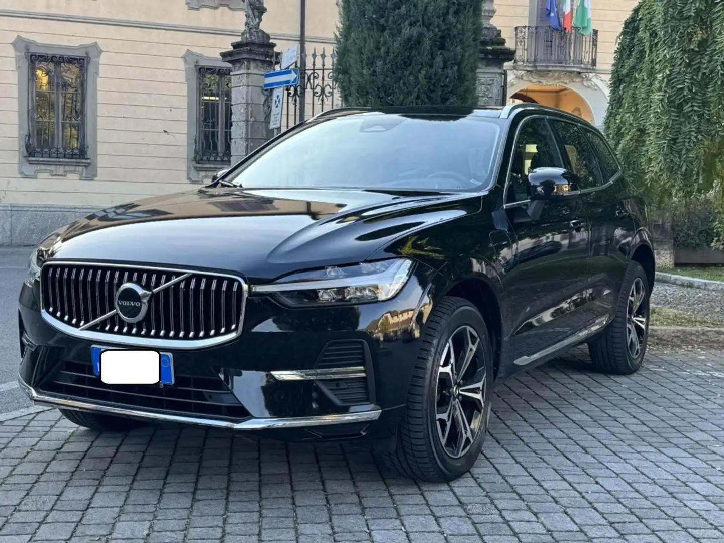 Volvo XC60 T6 Recharge Plug-in Hybrid AWD Inscription Express Noir - 1