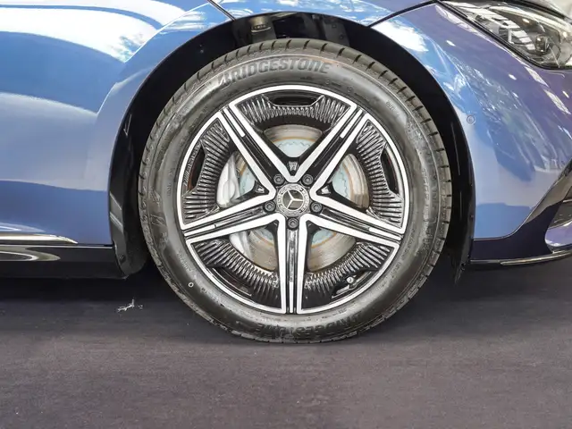 Mercedes-Benz Eqe view 2