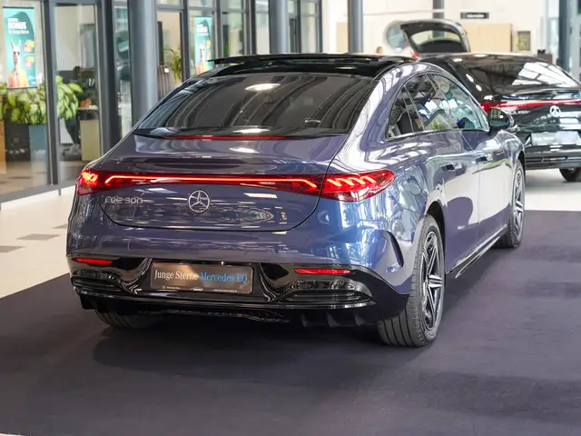 Mercedes-Benz Eqe view 4
