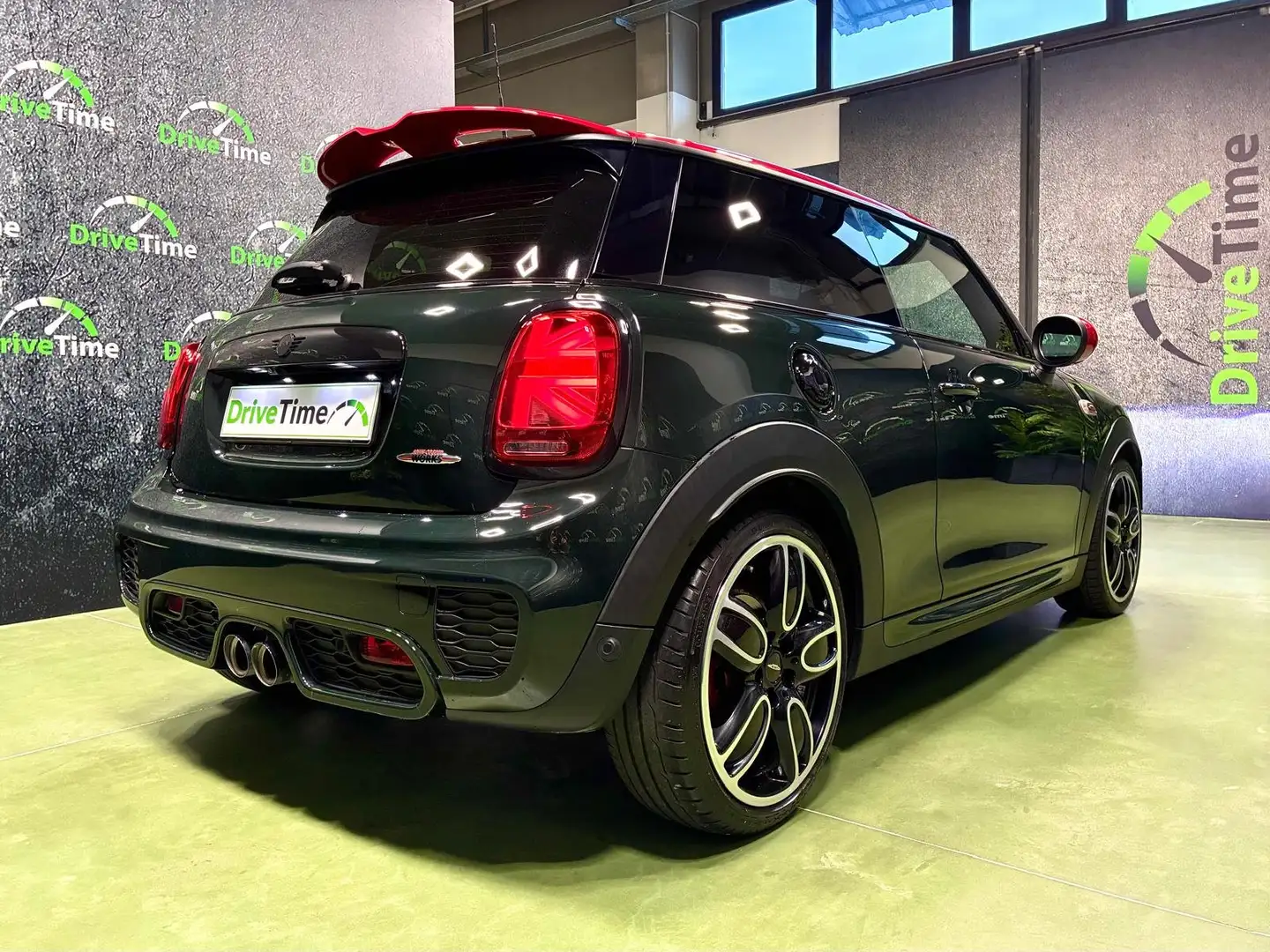 MINI John Cooper Works (F56) 2018 2.0 231 cv Auto Verde - 2