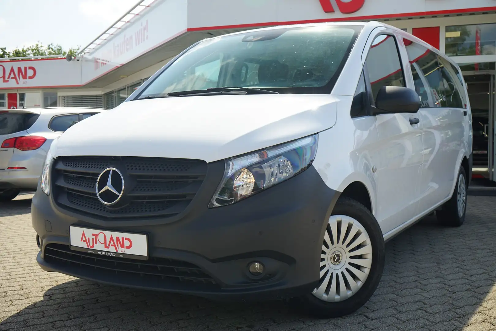 Mercedes-Benz Vito Tourer extralang 8-Sitzer Aut. Navi APP-Conne Alb - 2