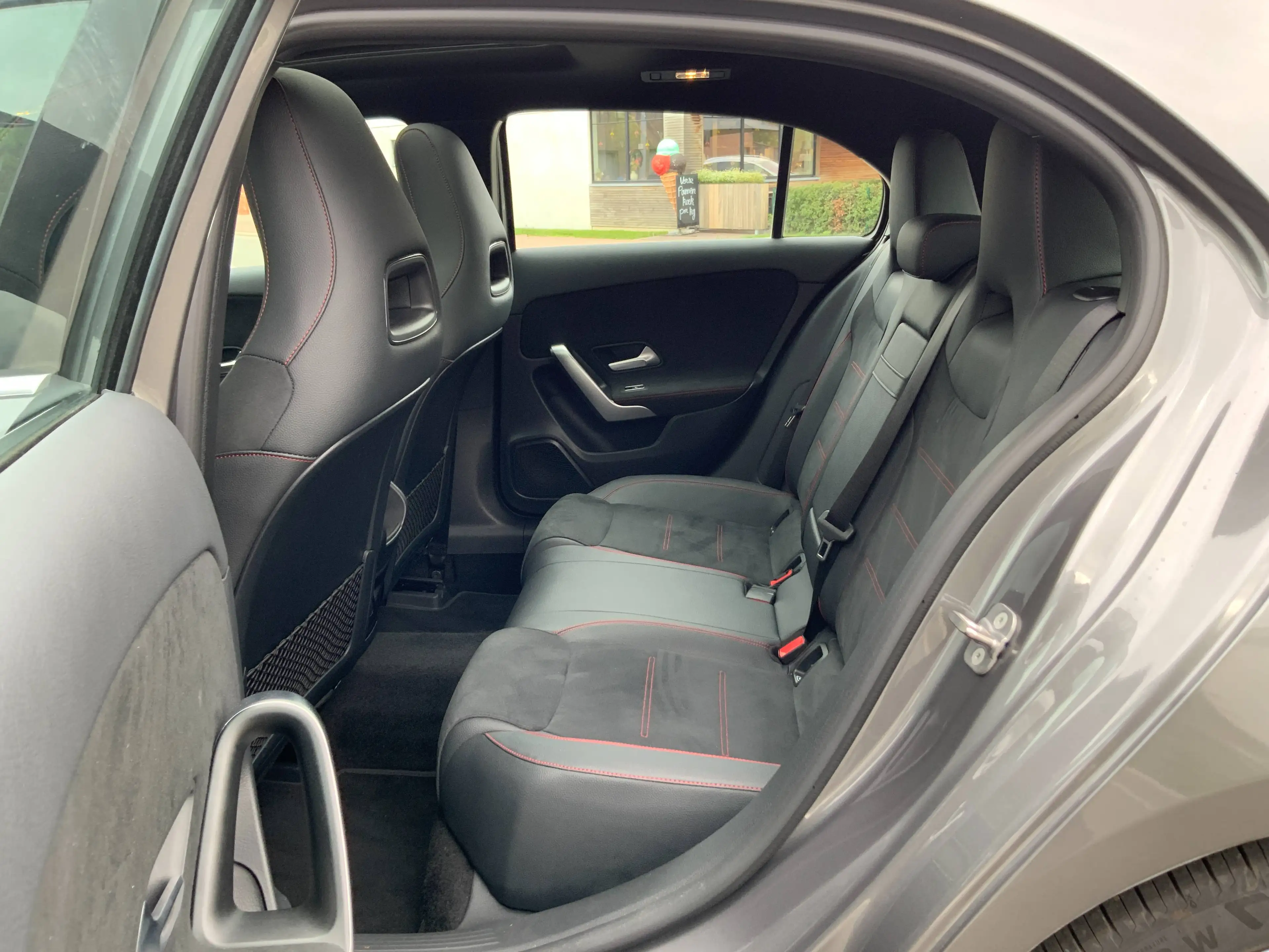 Mercedes-Benz A 180 AMG Line panorama dak led — photo 8