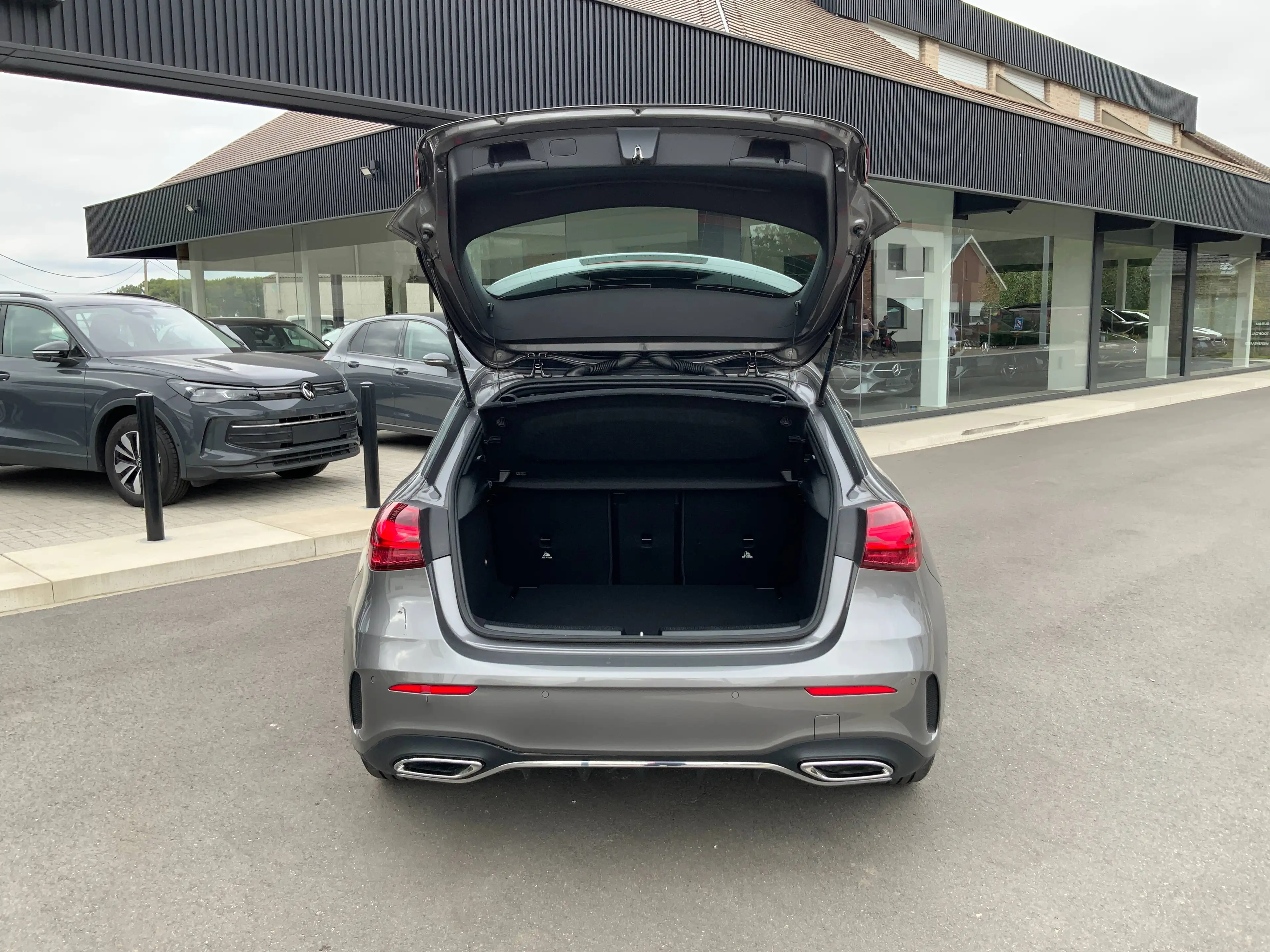 Mercedes-Benz A 180 AMG Line panorama dak led — photo 9