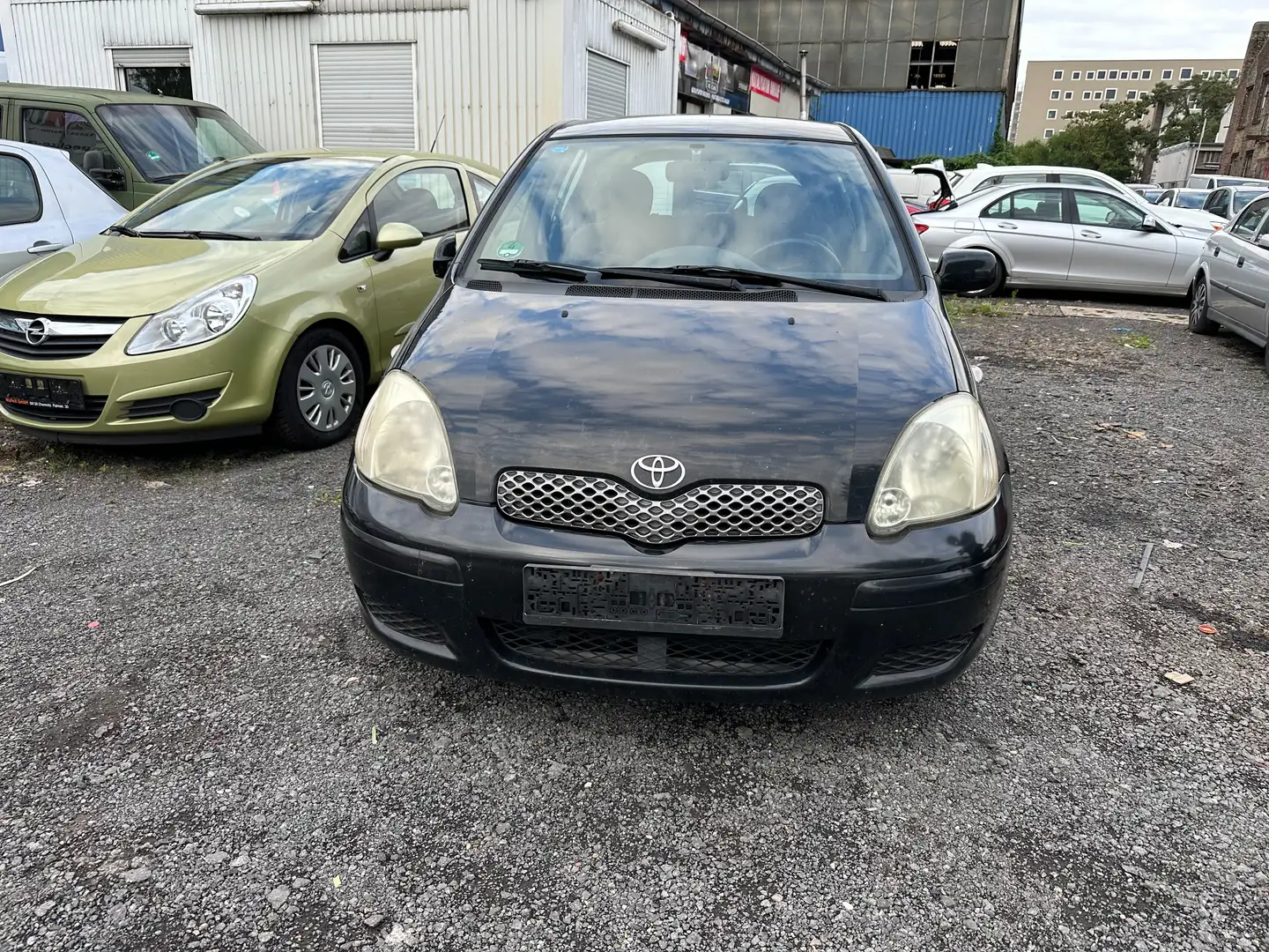 Toyota Yaris 1.0 Sol Negro - 1