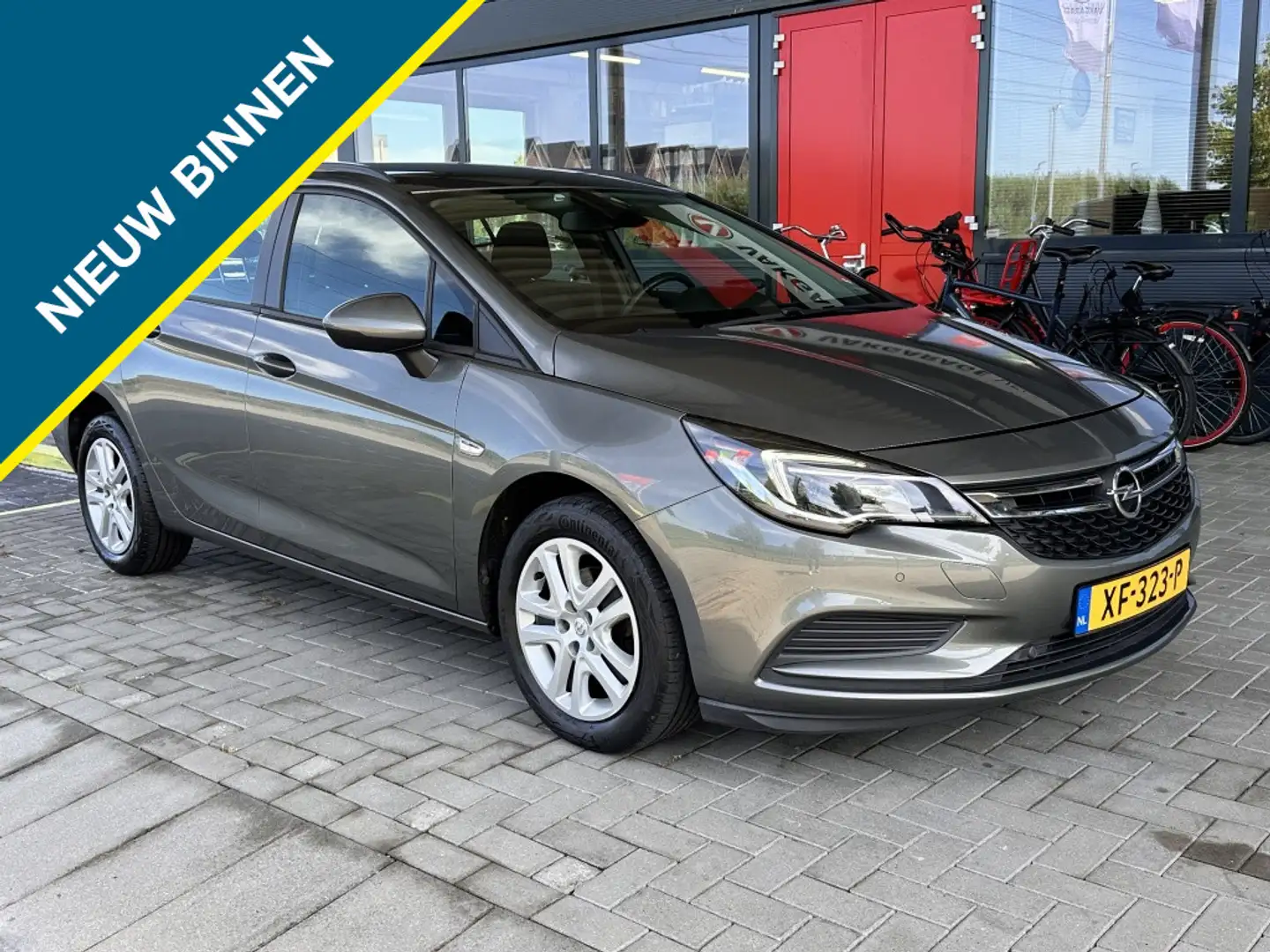 Opel Astra Sports Tourer 1.0 T. Online Ed. Grijs - 1