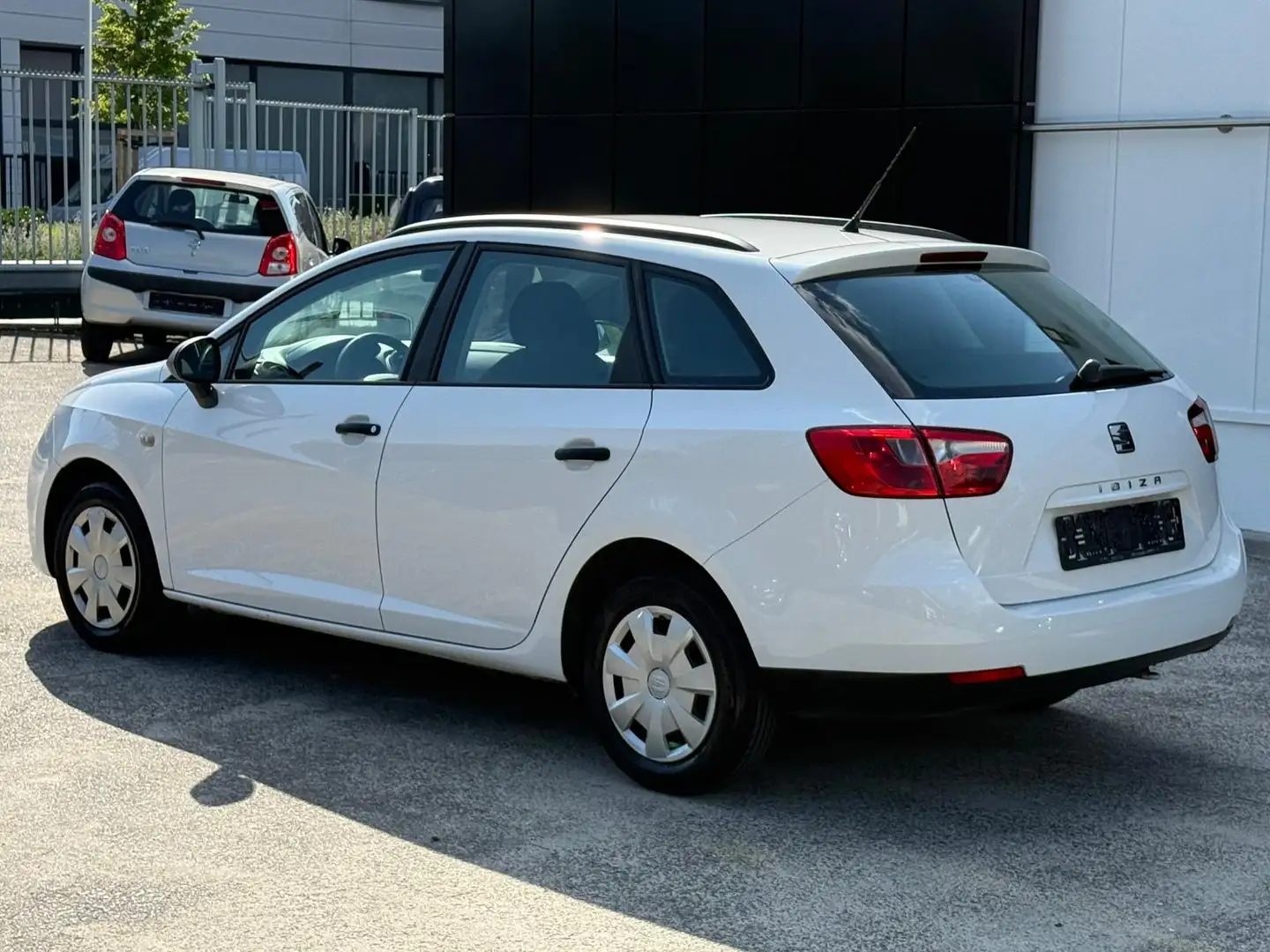 SEAT Ibiza 1.2 ESSENCE- AIRCO - CONTRÔLE TECHNIQUE OK Grijs - 2