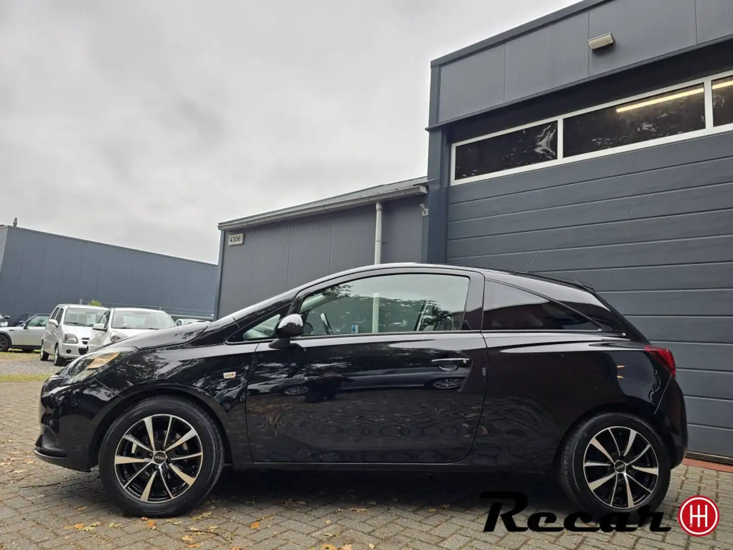 Opel Corsa 1.4 Color Edition/Navi/Cruise/NwApk/2019 Zwart - 2