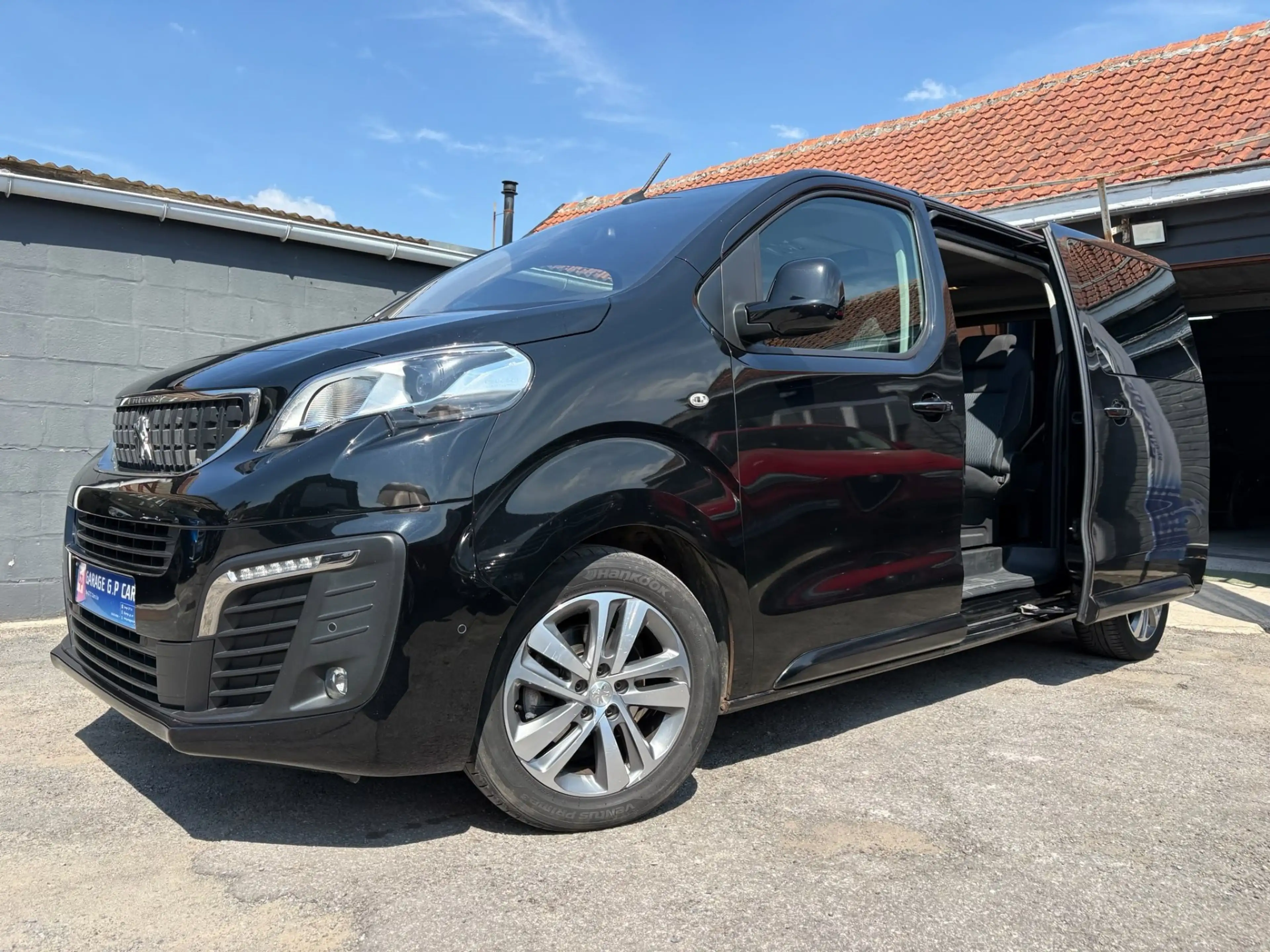 Peugeot Traveller 2.0 BlueHDi Allure EAT8 8pl. | | 17.355€ HTVA | XENON — photo 7