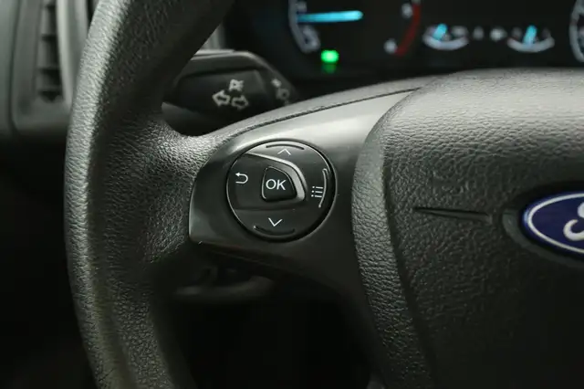 Ford Transit Connect view 15