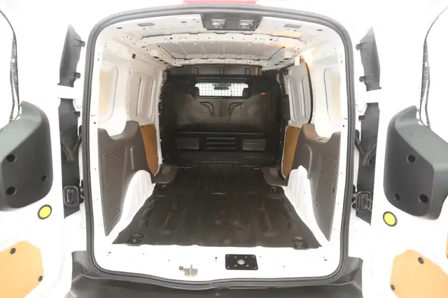 Ford Transit Connect view 3