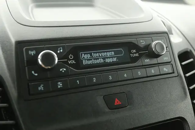 Ford Transit Connect view 14