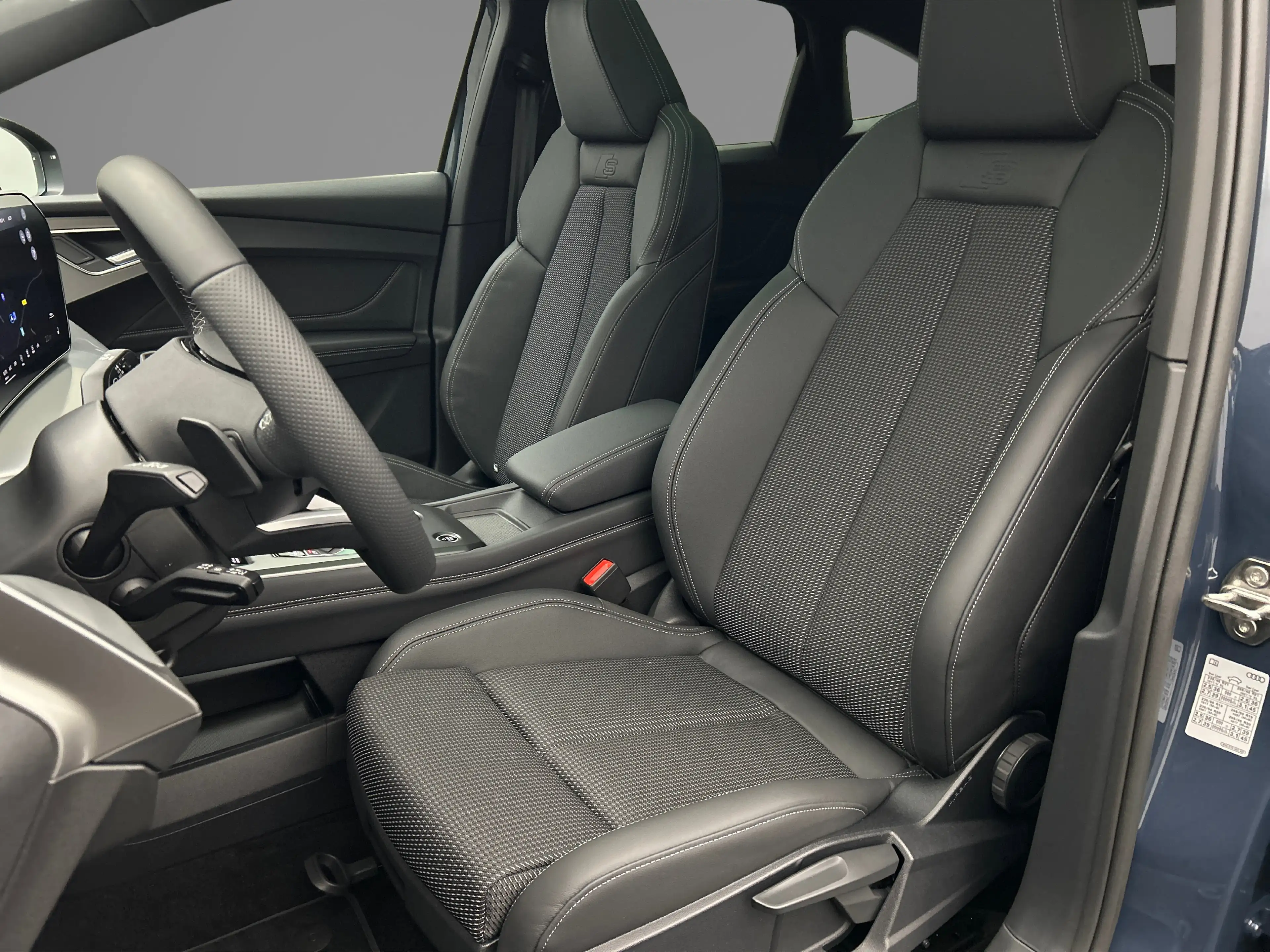 Audi Q4 e-tron Sportback e-tron performance 286pk S Edition — photo 5