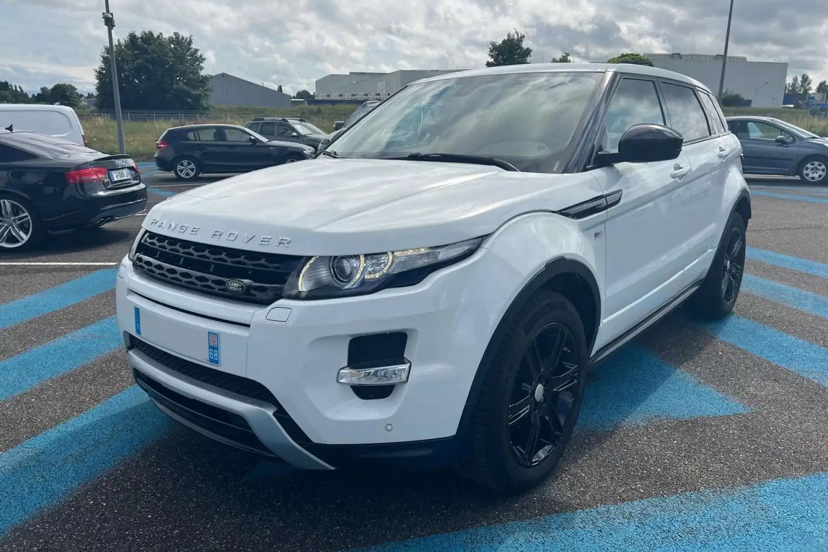 Land Rover Range Rover Evoque Range Rover Evoque 2.2 TD4 - BVA   PRESTIGE Blanc - 2