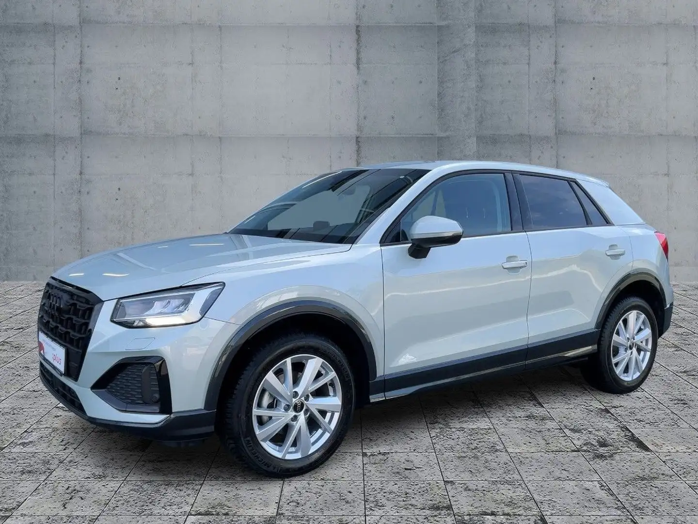 Audi Q2 35 TFSI S-TR ADVANCED LED+PDC+GRA+SHZ+18"LM Silber - 2