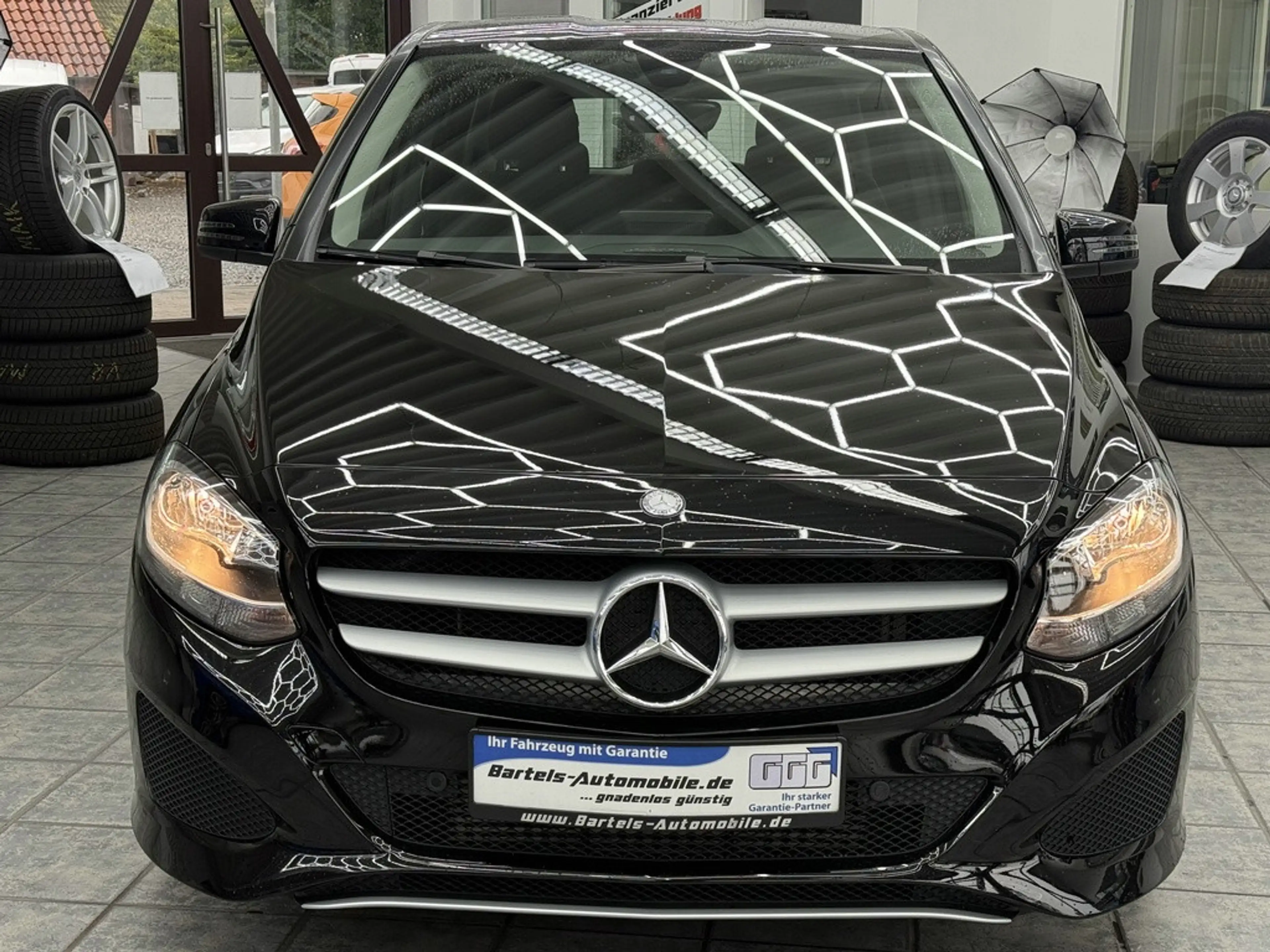 Mercedes-Benz B 220 CGI 4Matic, Navi, 7G-Tronic, AHK, Klima — photo 2