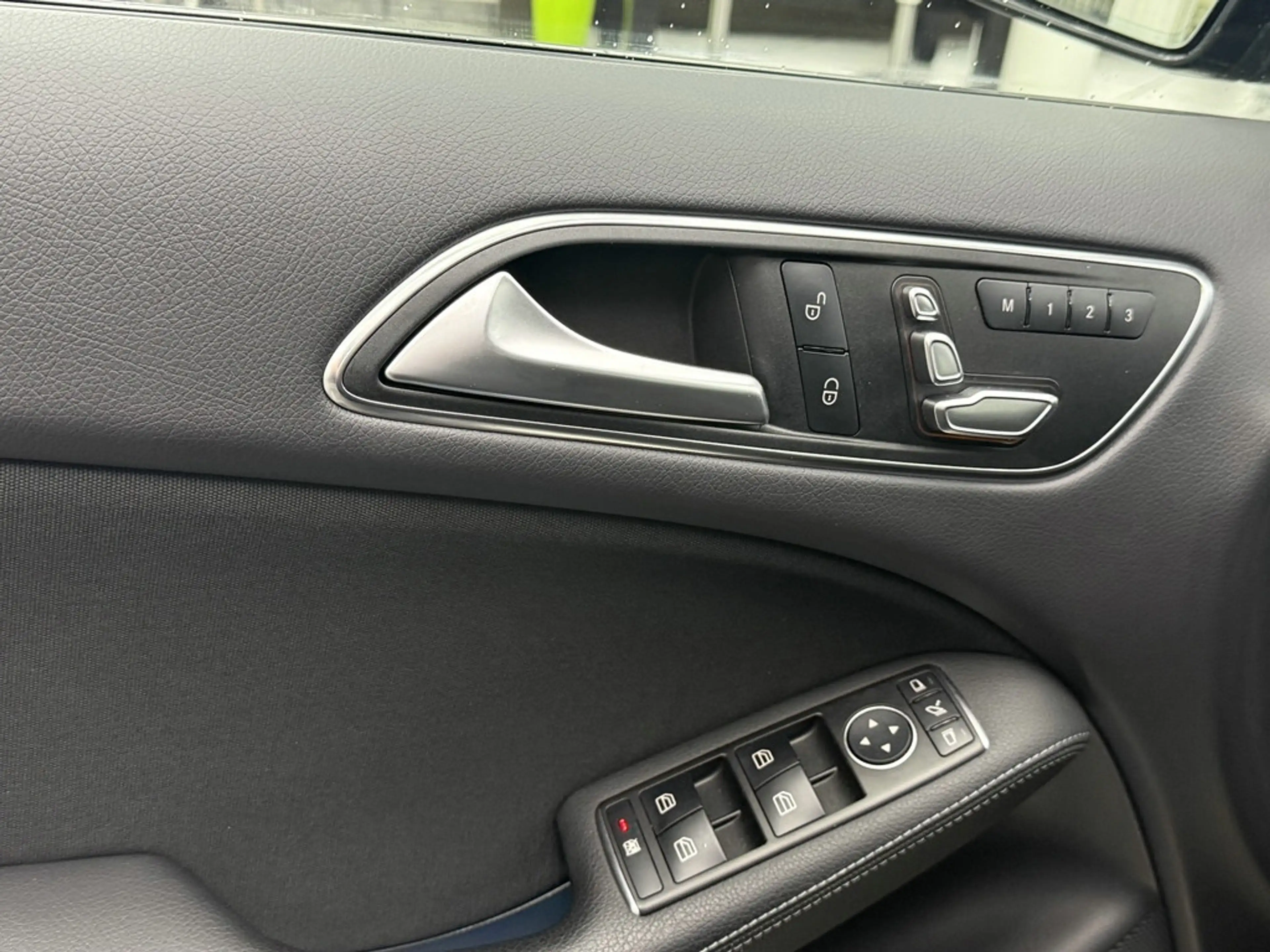 Mercedes-Benz B 220 CGI 4Matic, Navi, 7G-Tronic, AHK, Klima — photo 15