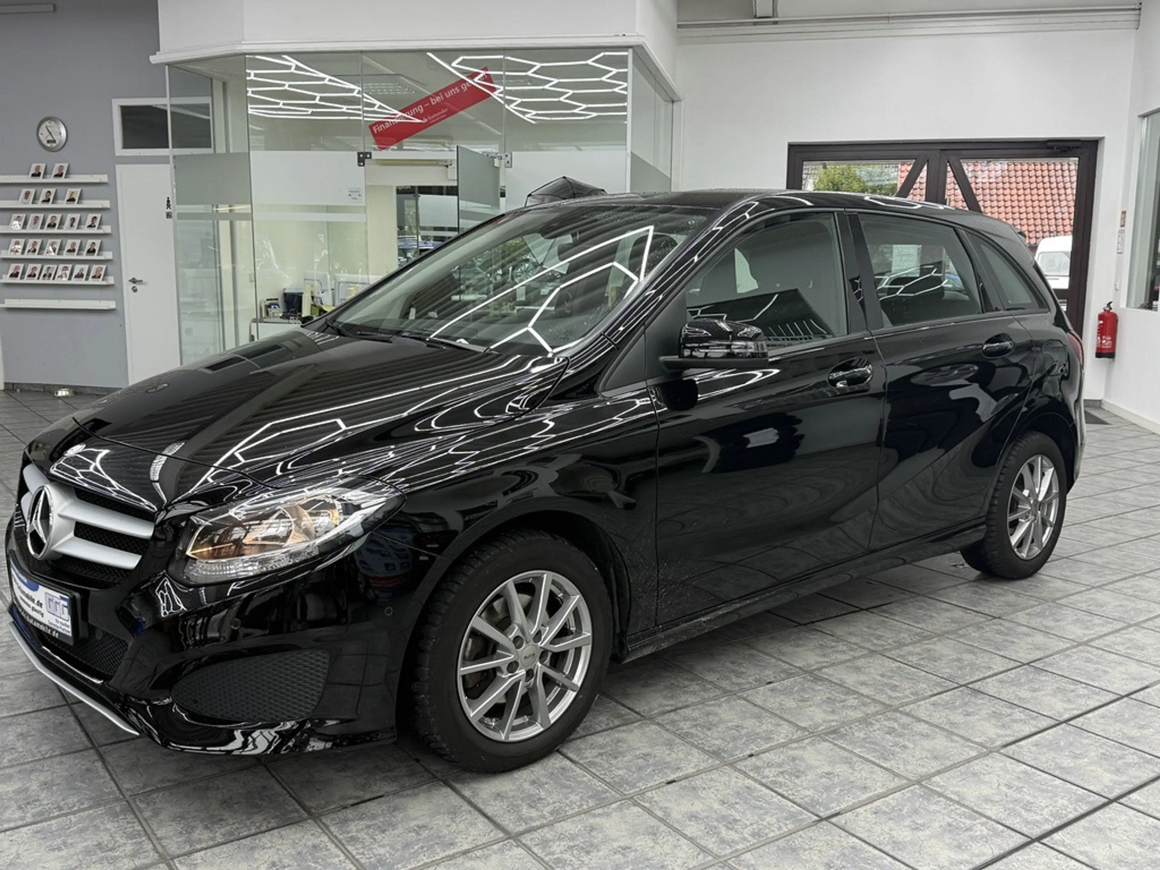 Mercedes-Benz B 220 CGI 4Matic, Navi, 7G-Tronic, AHK, Klima — photo 3
