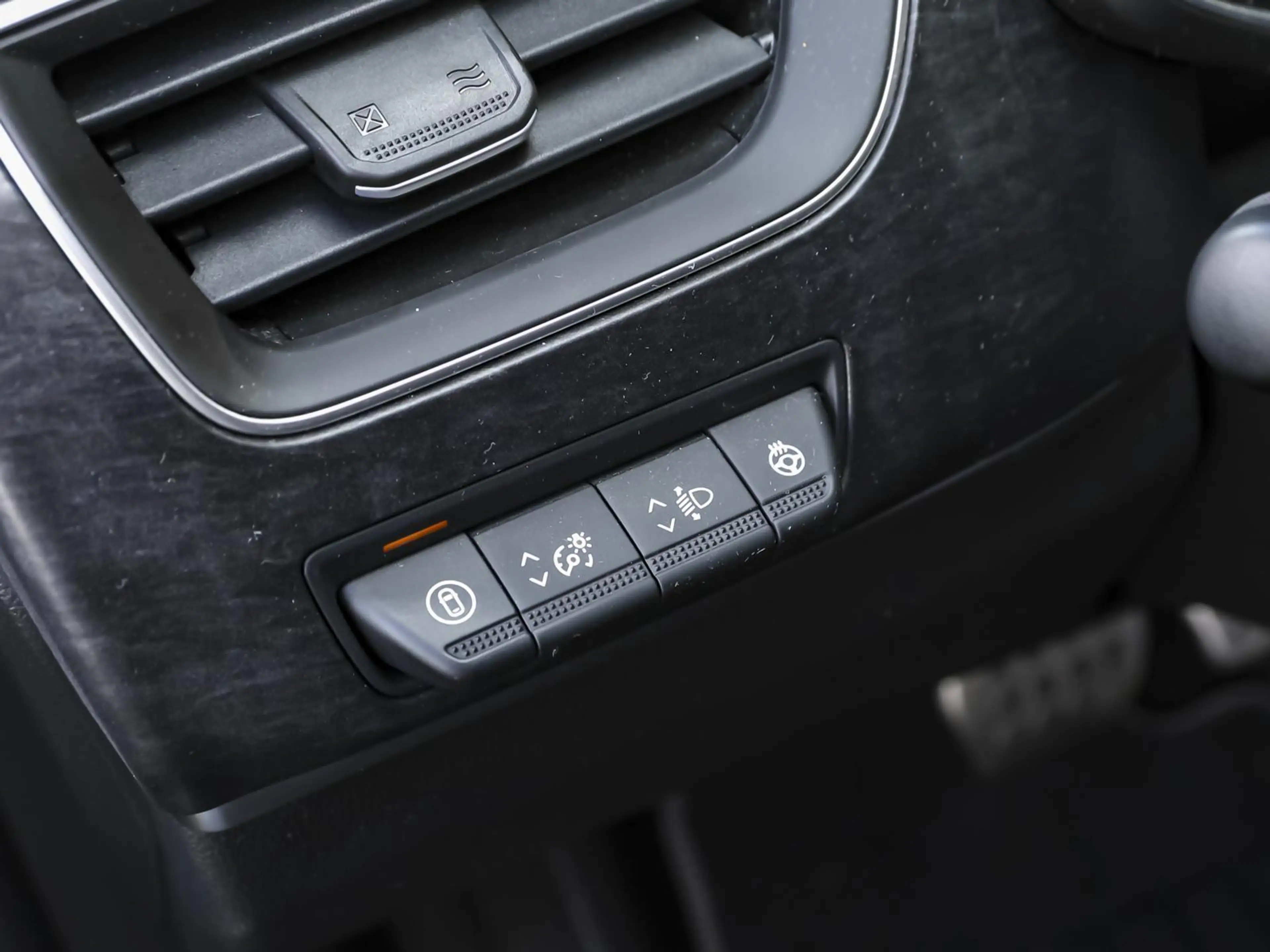 Renault Arkana ESPRIT ALPINE MildHybrid 160 EDC NAVI SHZ — photo 9
