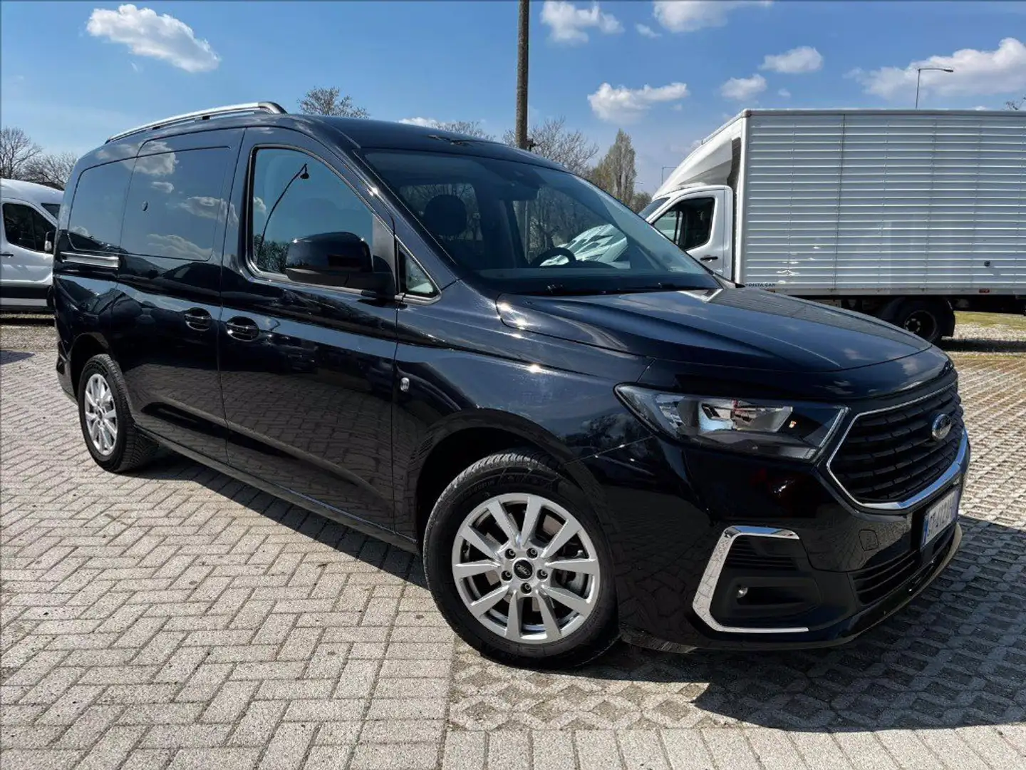 Ford Tourneo Connect Gran  V761 2.0 ecoblue 122cv Titanium auto Schwarz - 1