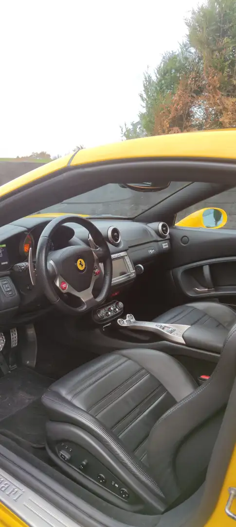 Ferrari California California V8 4.3 460ch Gelb - 1