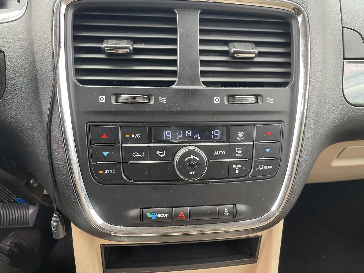 Dodge Grand Caravan fotografie Dodge Grand Caravan