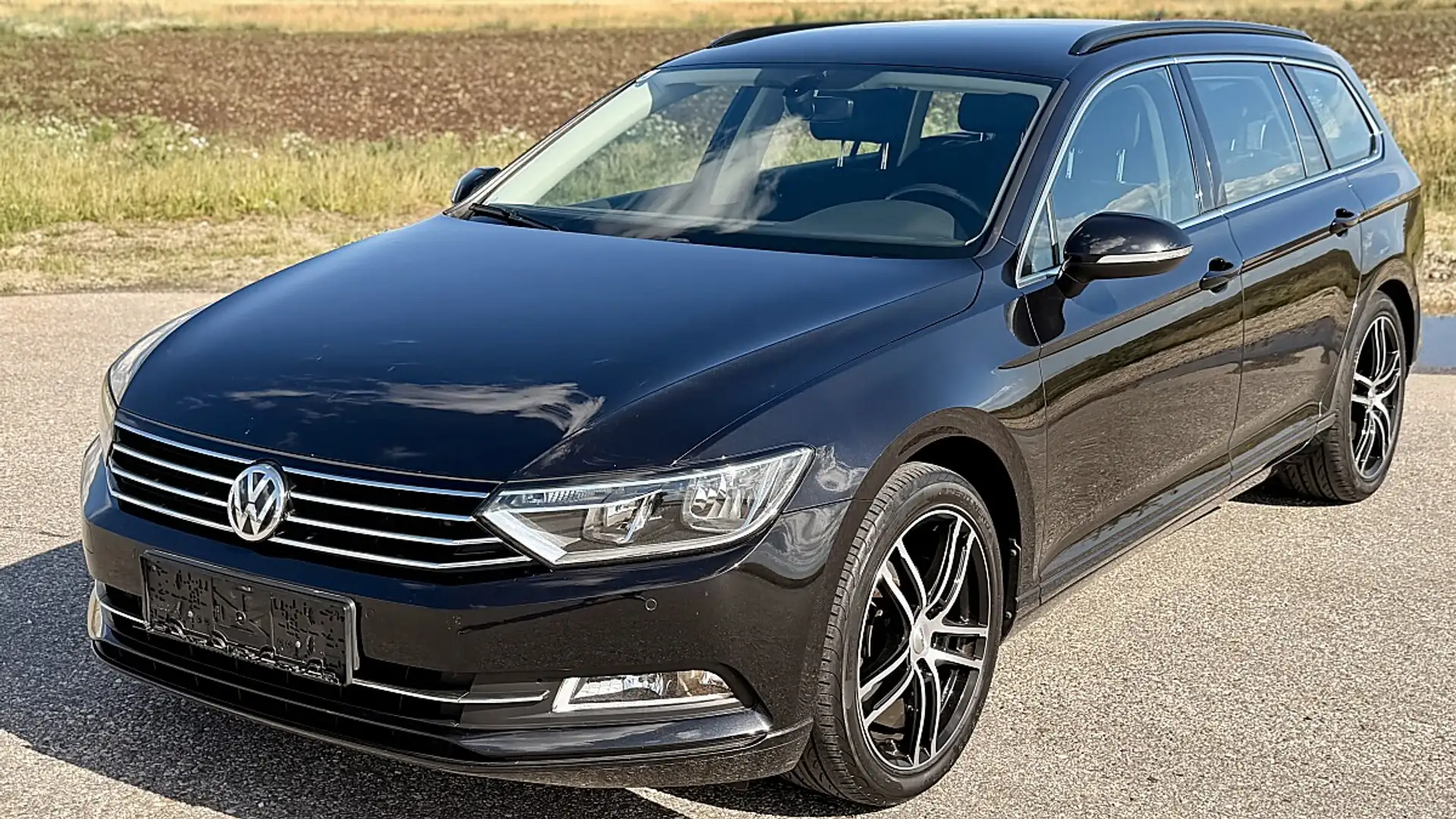 Volkswagen Passat Variant Comfortline 2,0 TDI SCR *Servicegepflegt*Picker... Schwarz - 1