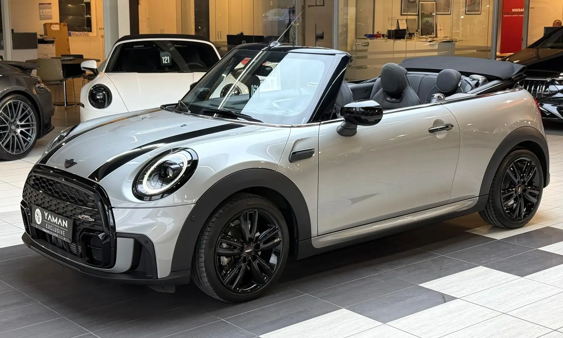MINI Cooper Cabrio John Cooper Works Trim*Head-Up*H&K Silber - 2