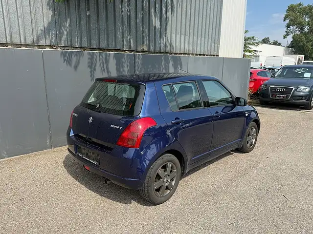 Suzuki Swift view 6
