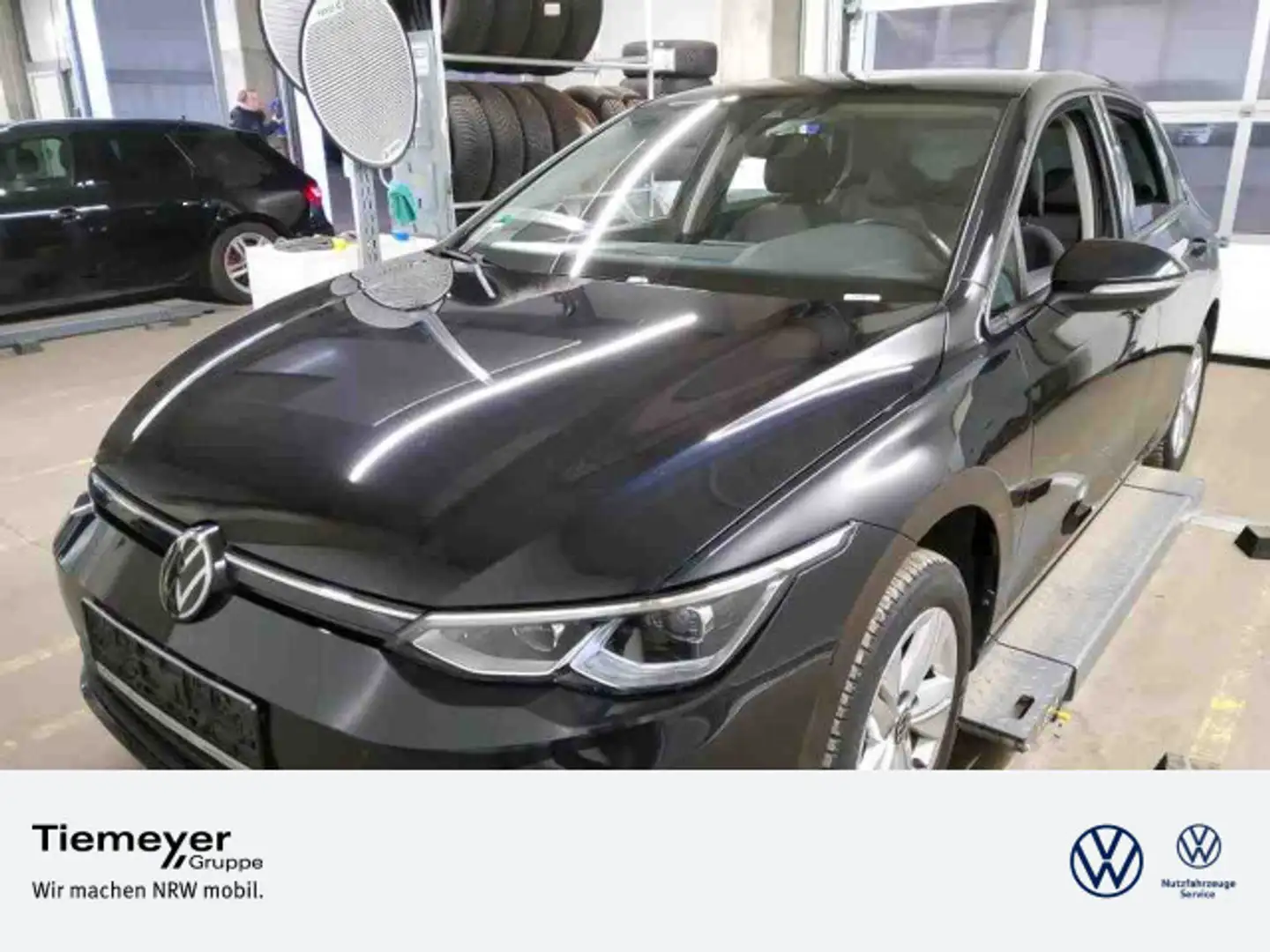 Volkswagen Golf 1.5 TSI LIFE ST.HEIZ AHK HARMAN LED+ ERGOSI Schwarz - 1