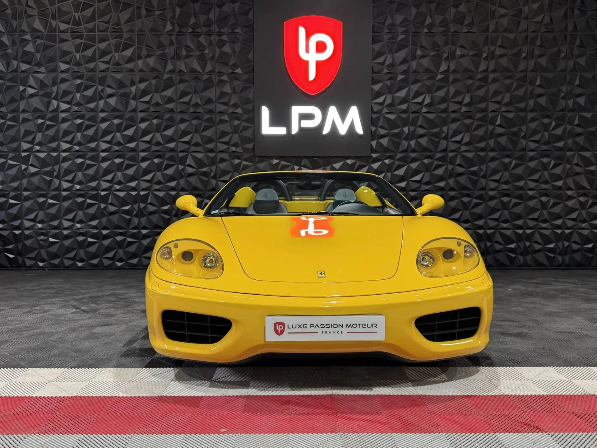 페라리 360 Spider 2003 노랑 사진 2