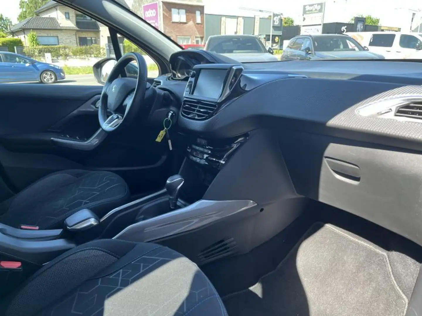 Peugeot 2008 Style Gris - 2