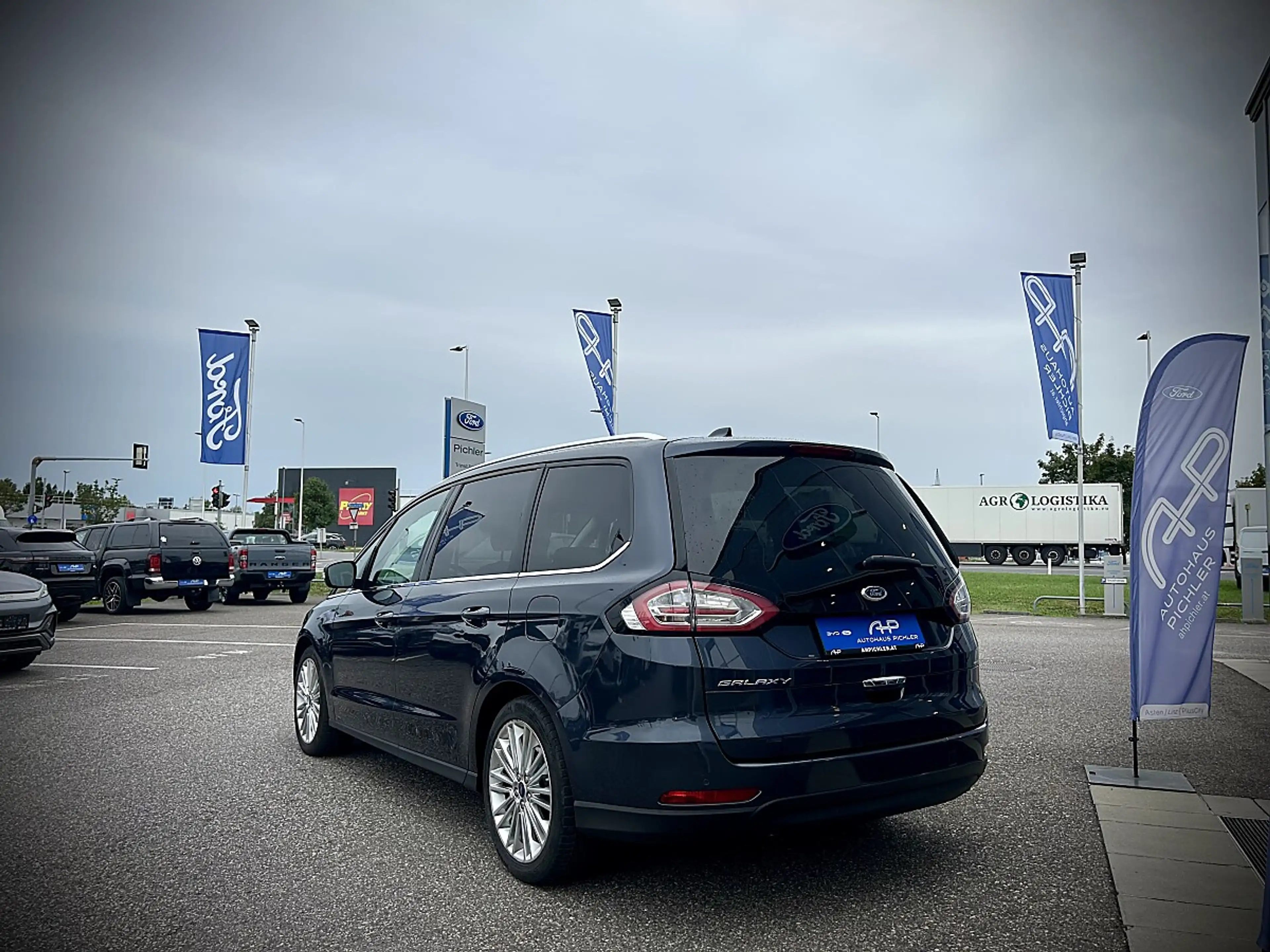 Ford Galaxy 2,0 EcoBlue Bi-Turbo SCR Titanium Aut. / VIGNAL... — photo 4