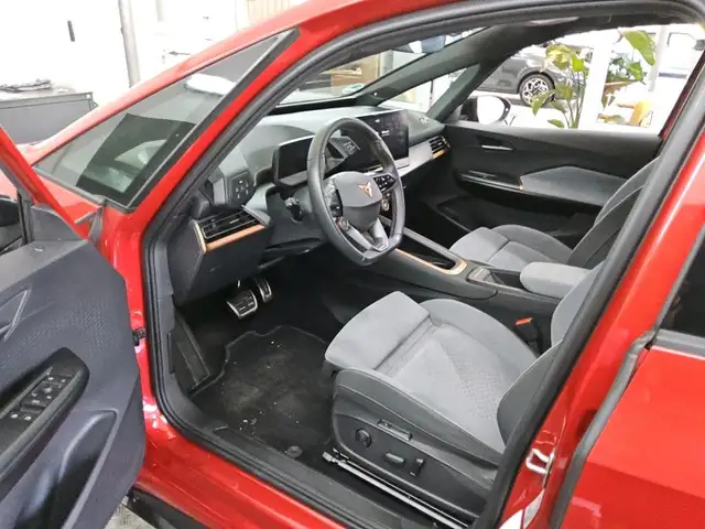 Cupra Born view 7