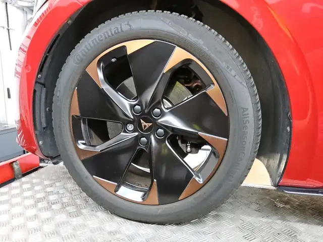 Cupra Born view 5