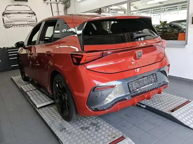 Cupra Born view 3