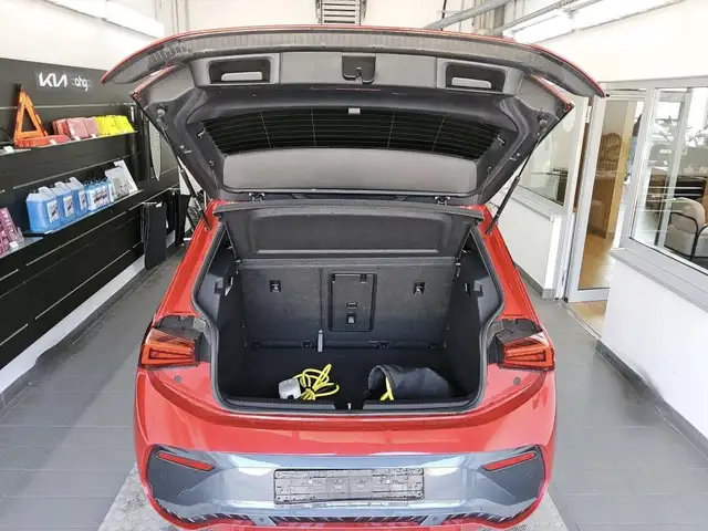 Cupra Born view 12
