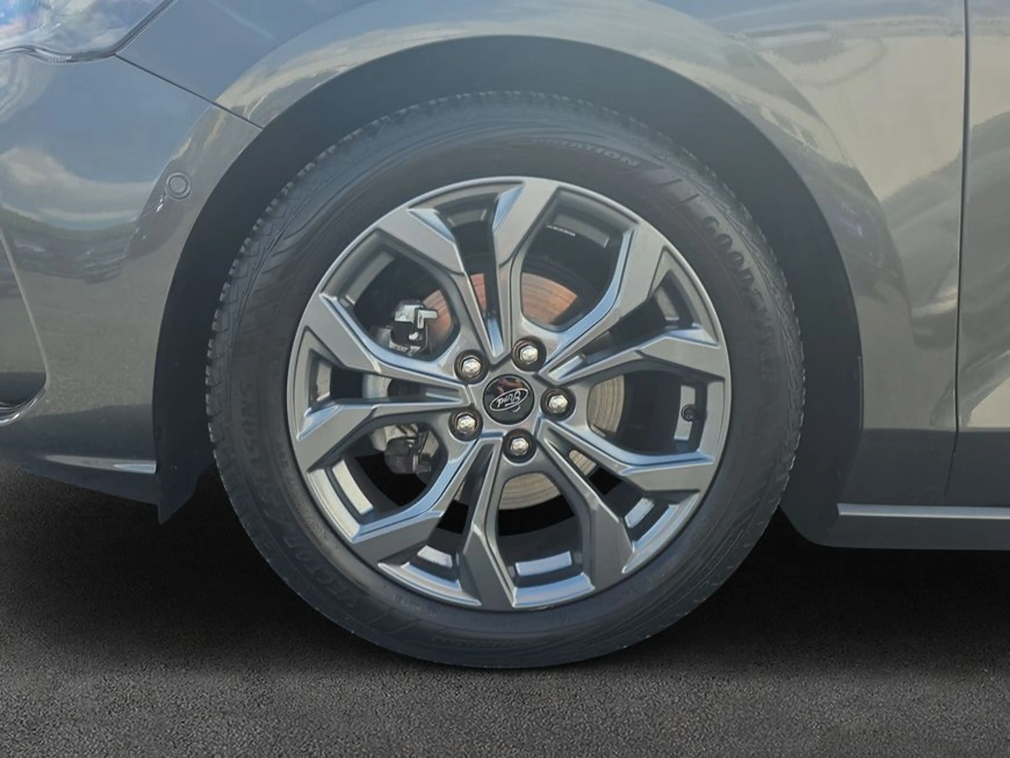 Ford Focus Turnier 1.5 EcoBlue Start-Stopp-System Aut. — photo 7