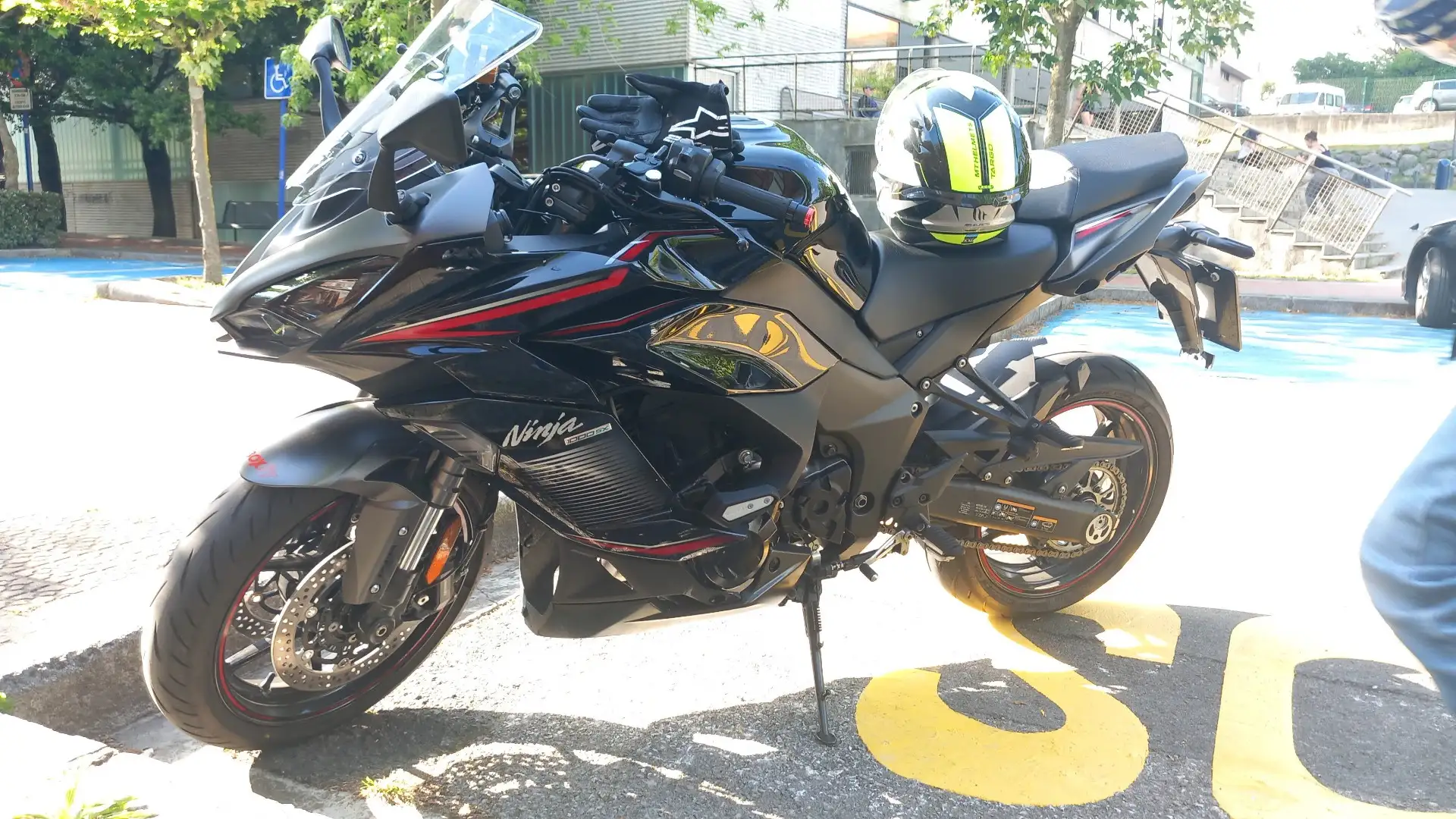 Kawasaki Ninja 1000SX Preciosa moto Kawasaki Ninja 1000sx turing perform Gris - 2