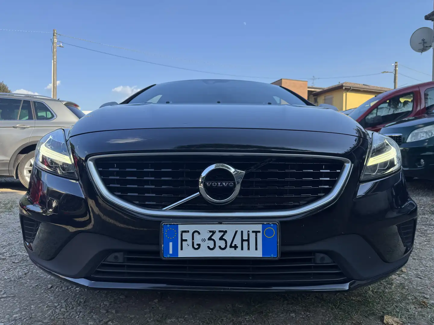 Volvo V40 2.0 d3 R-design Kinetic my17 - 1