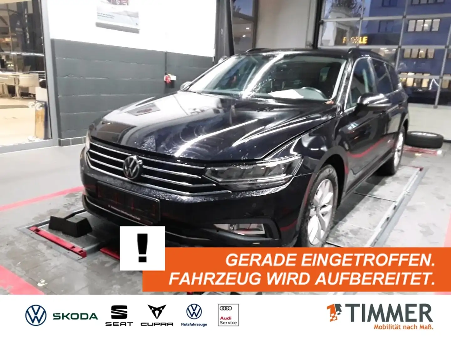 Volkswagen Passat Variant 2.0 TDI DSG BUSINESS +AHK +LED +RKAM +ACC +APP-CO Schwarz - 1