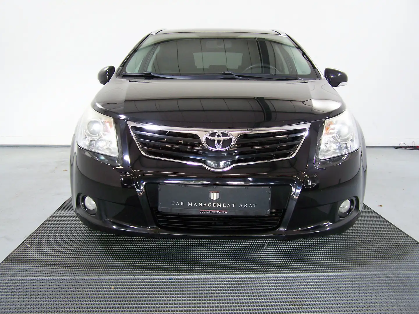 Toyota Avensis 2.2 D-4D D-CAT aut Edition 1.H+TEMP+KLIM Negro - 2
