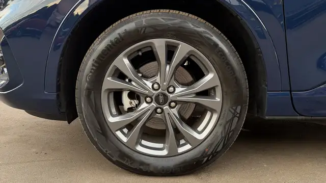 Ford Kuga view 5