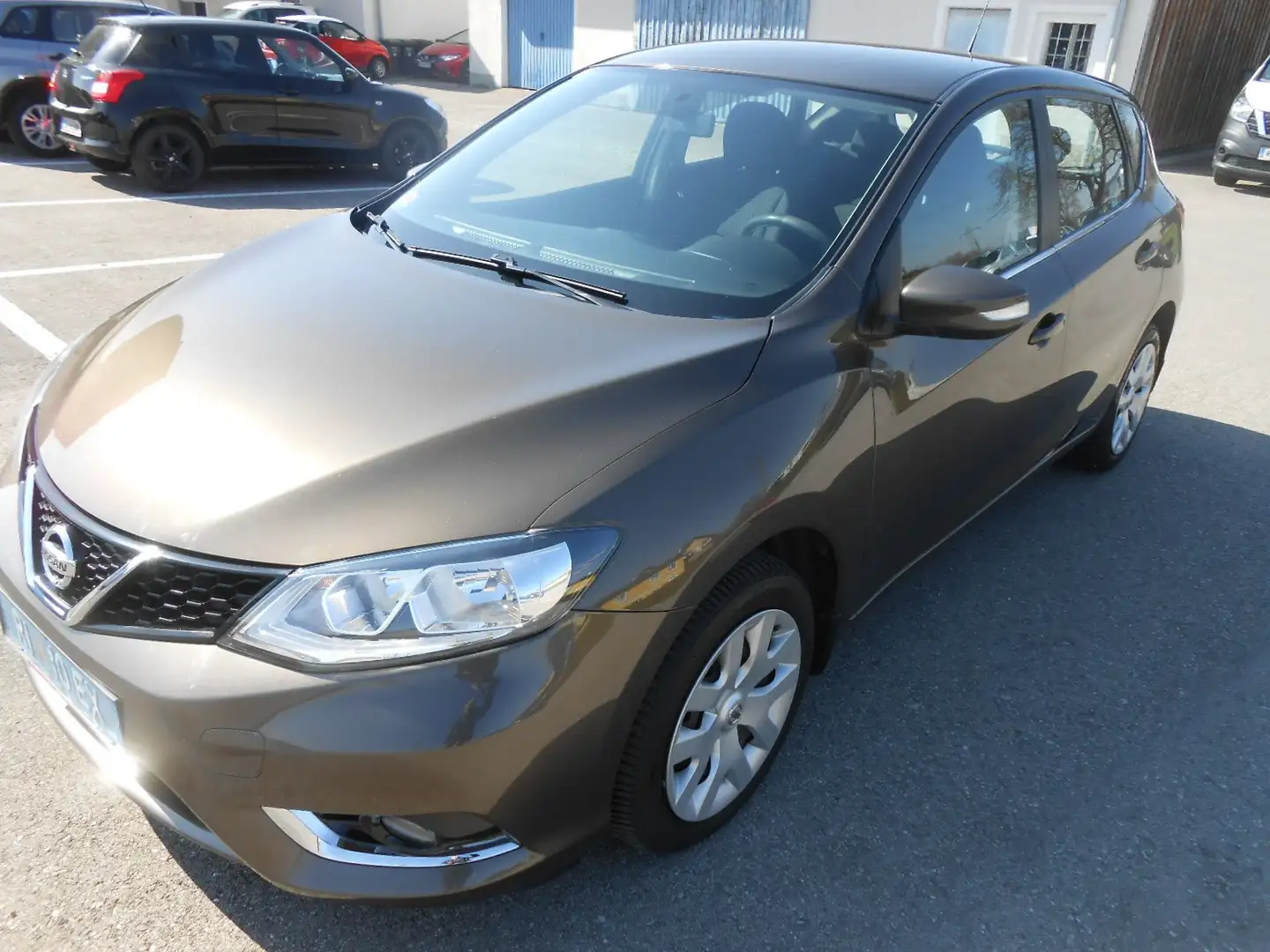 Nissan Pulsar 1,2 DIG-T VISIA Braun - 1