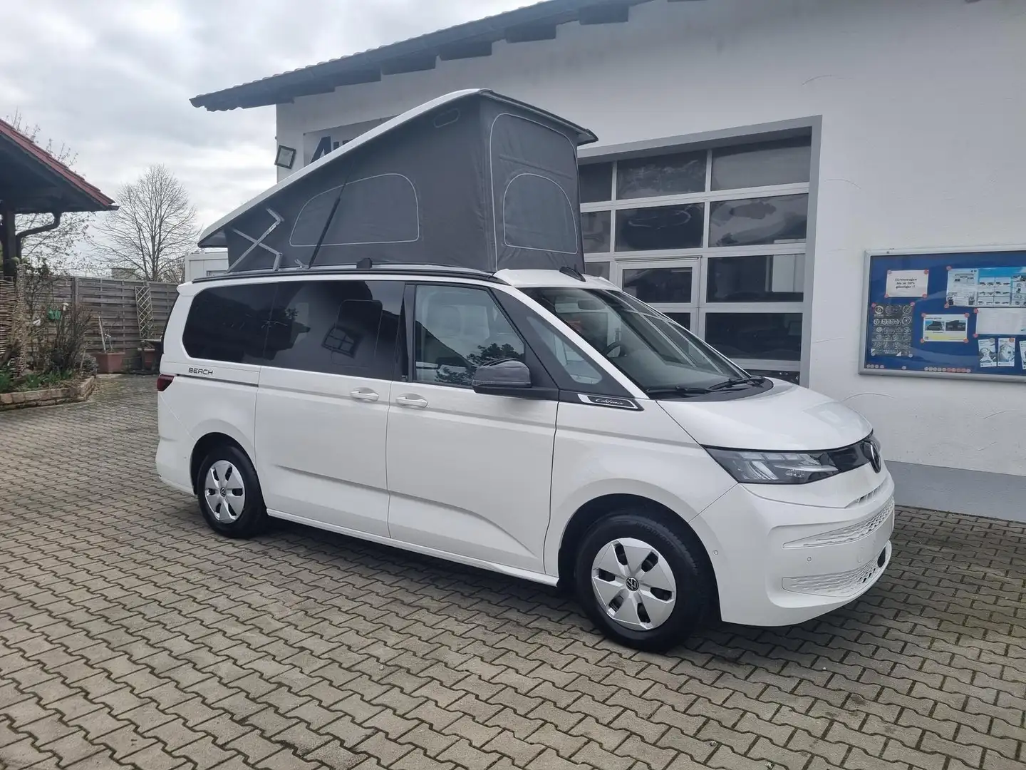 Volkswagen T7 California Beach Camper 2.0 TDI DSG - Luftstandheizung - 5-Ja Blanc - 2