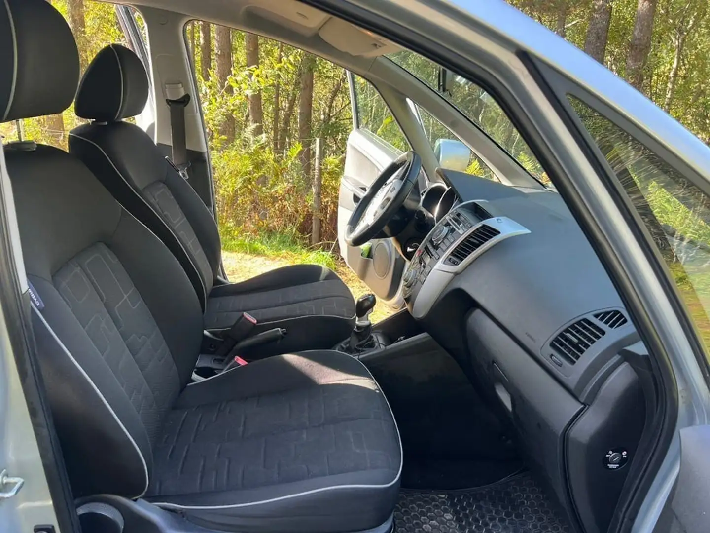 Kia Venga 1.4 CRDi 90 ch Style - 2