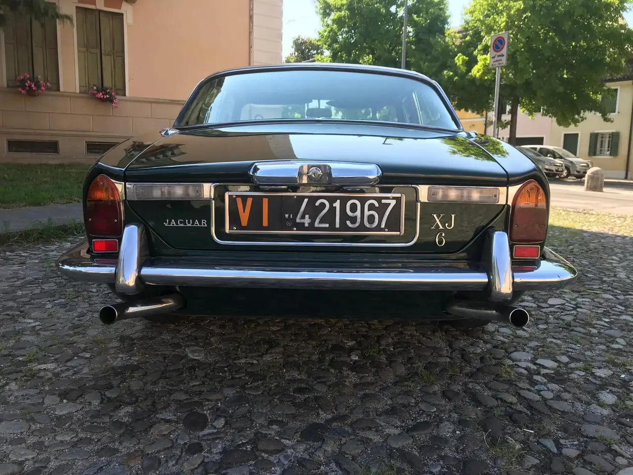 Jaguar XJ6 4.2, foto 3