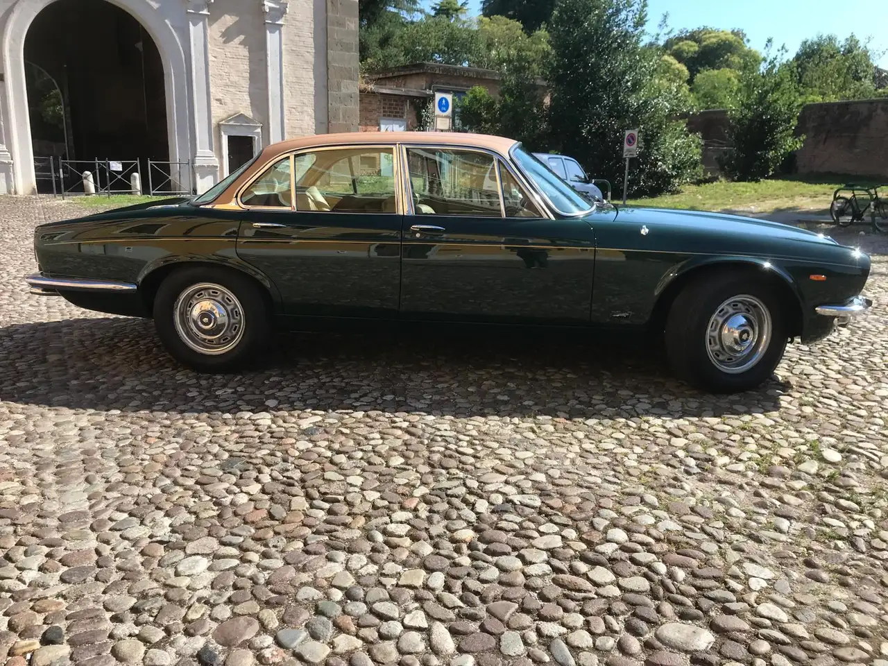Jaguar XJ6 4.2, foto 6